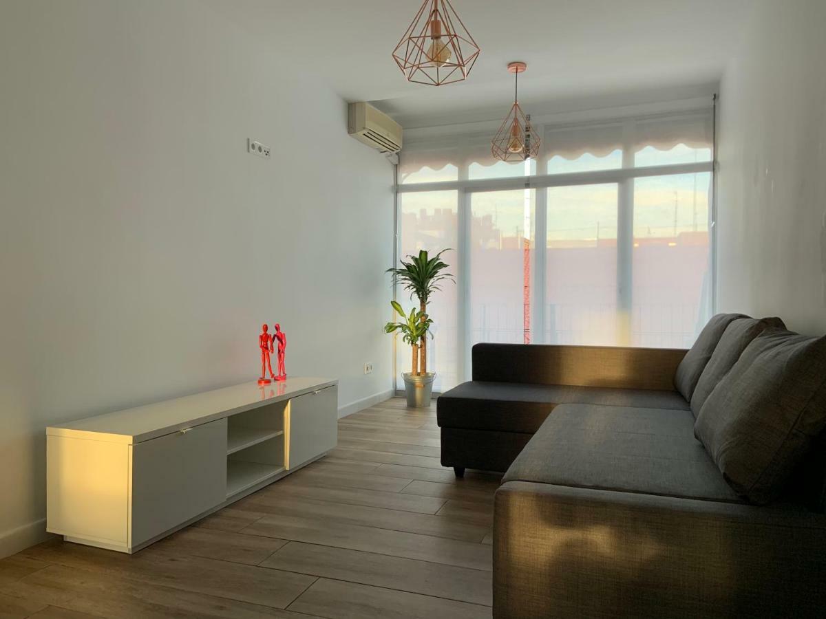 Appartamento Apartamento Situado A 10 Minutos De Opera Madrid Esterno foto